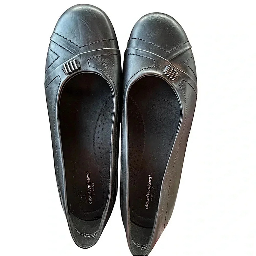 Cloudwalkers Amy Mary Jane Black Flats
Women's Size 8.5 WIDE